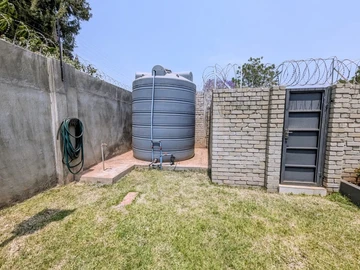 2 Unit Townhouse Complex