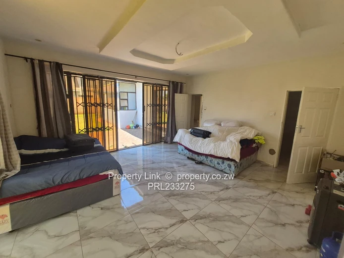 4-Bed 3-Bath Family Home In Mount Pleasant Heights