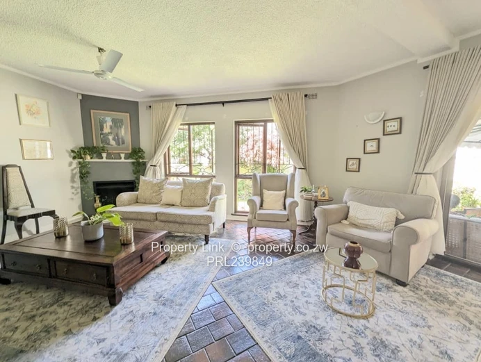 Double Storey Townhouse In Wonderful Complex