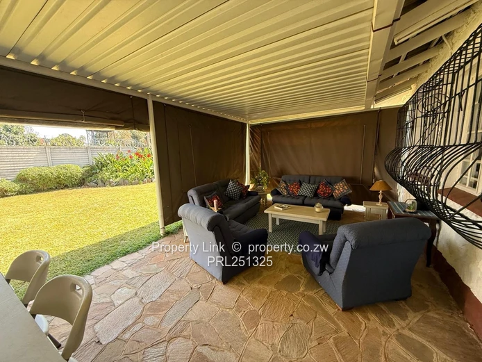 Spacious Family Home With Cottage, Pool & Borehole