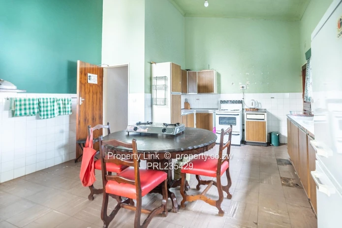 1-Acre Corner Stand with Spacious Family Home (Sole Mandate)