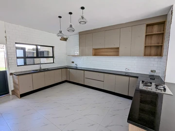 3 Bedroom Garden Flat