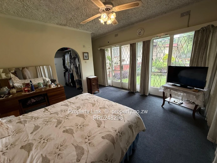 Unfurnished 4-Bed House with Pool Available Immediately