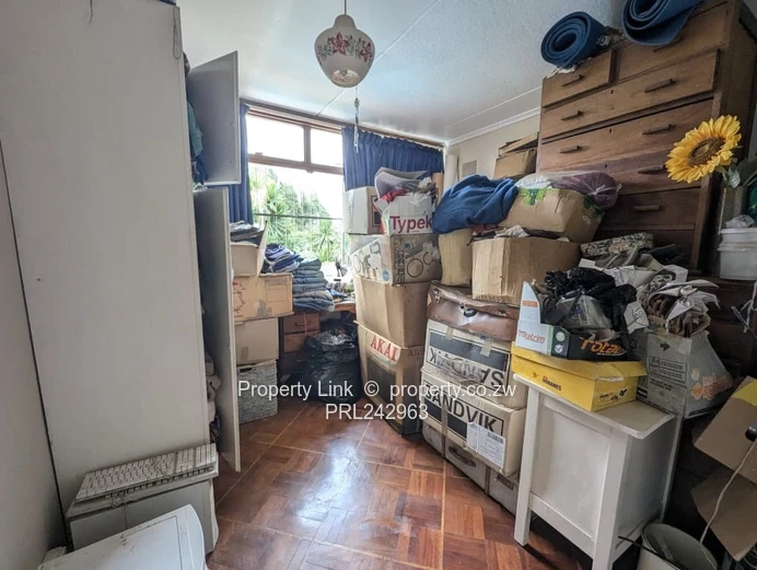 Family Sanctuary On Over An Acre (Sole Mandate)