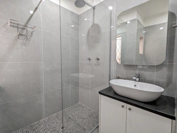 2 Bedroom Garden Flat