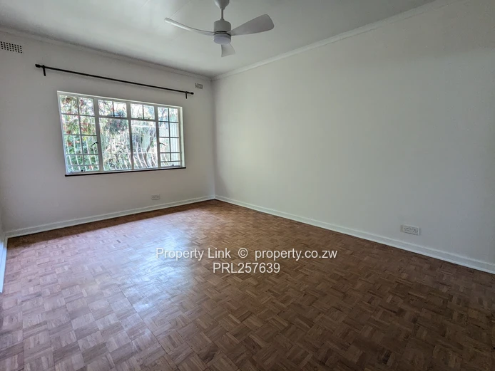 Bridgeways Renovated 3-Bed Townhouse - Available Immediately!