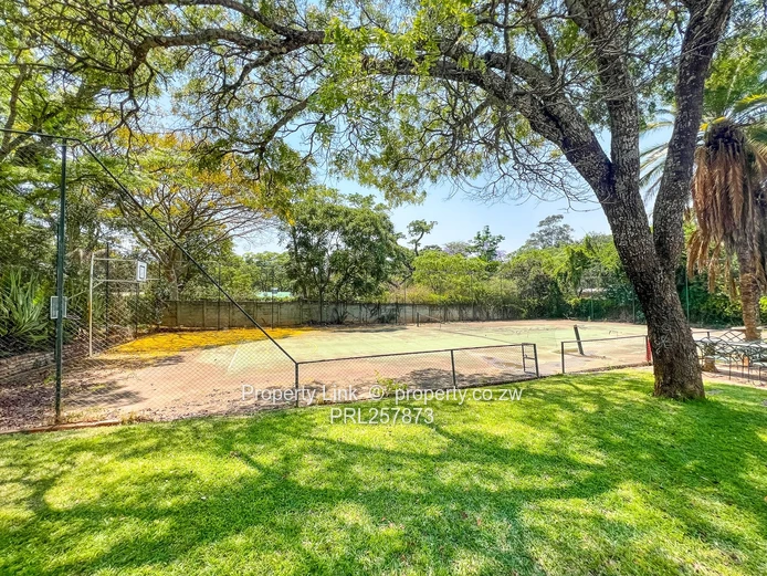 Prime Location Home - 2 Boreholes, 2 Pools & 2-Bed Cottage!