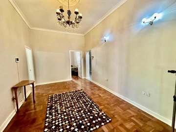 6 Bedroom House