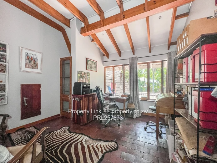 Prime Location Home - 2 Boreholes, 2 Pools & 2-Bed Cottage!