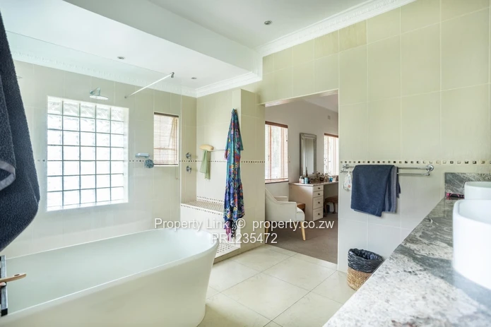 Absolutely Stunning Home Plus Cottage & Borehole (Sole Mandate)