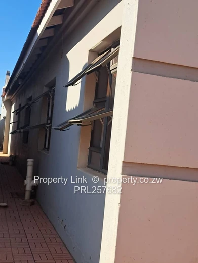 4-Bed Townhouse Unit in Bluff Hill Housing Complex