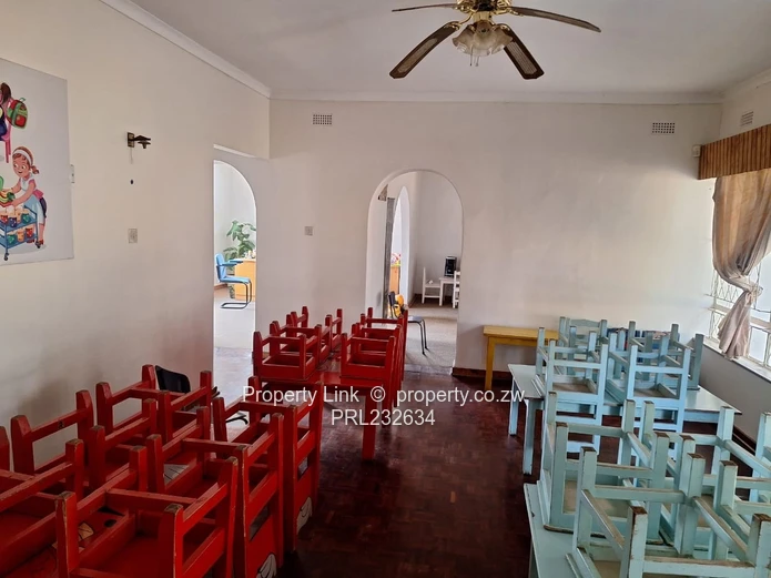 4 Bed Compact House - North of Samora Machel Ave