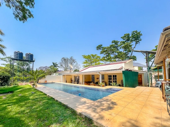 6 Bedroom House