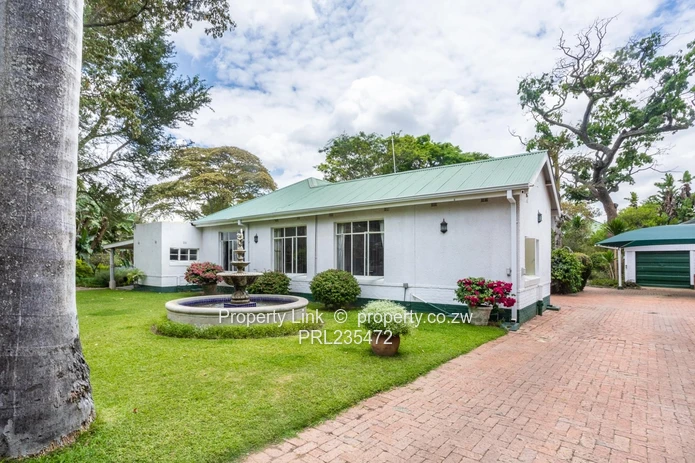 Absolutely Stunning Home Plus Cottage & Borehole (Sole Mandate)