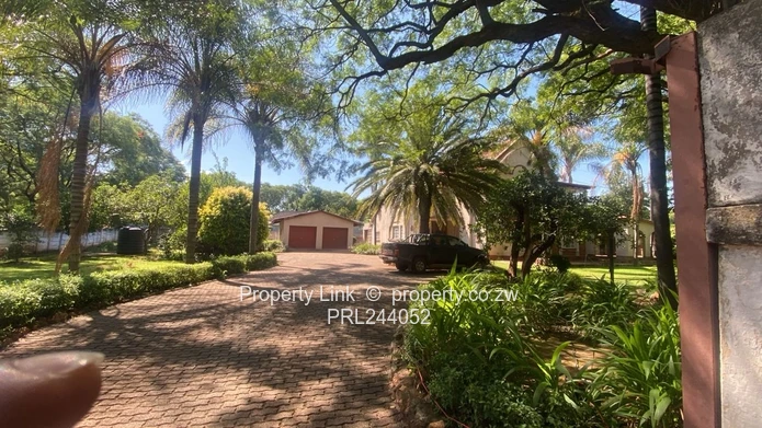 Commercial / Residential Opportunity In Suburbs