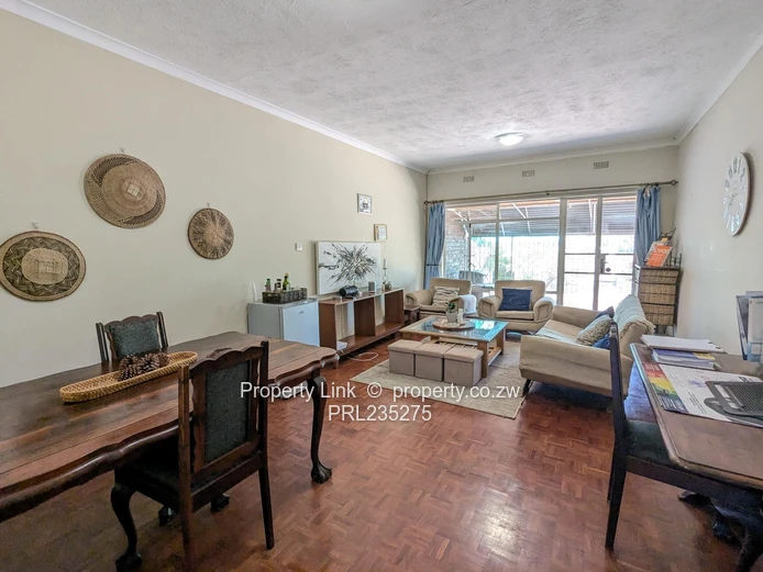 2-bed, 1-bath Garden Flat In Greystone Park