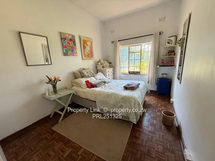 Spacious Family Home With Cottage, Pool & Borehole