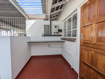 2 Bedroom Garden Flat