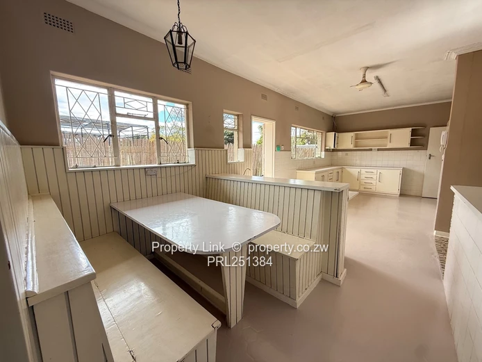 PRIME 4677m²  RIDGEWAY SOUTH LOCATION