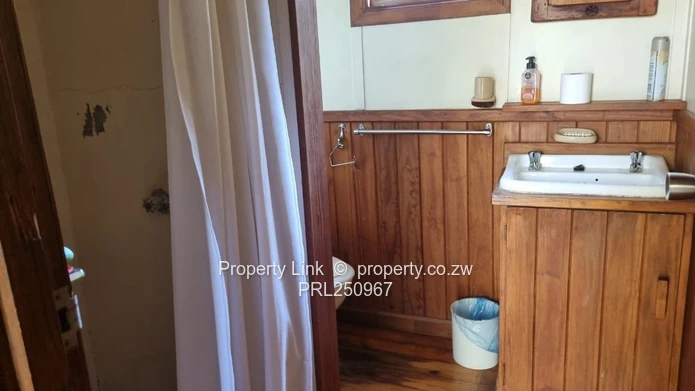 Sought After Picturesque Murambi Suburb In Mutare (Sole Mandate)