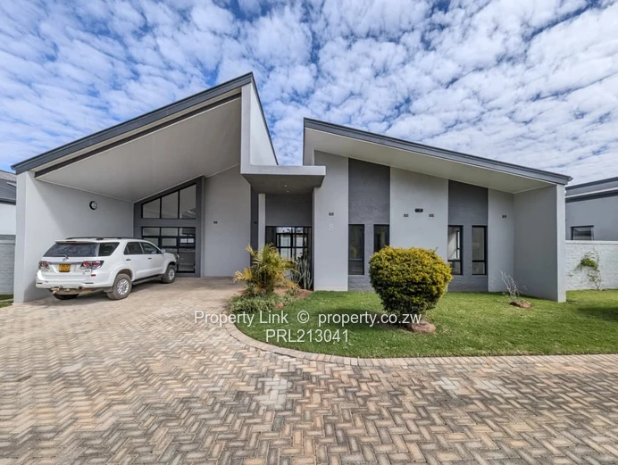 Upmarket 3 Bed Townhouse For Sale In Greendale