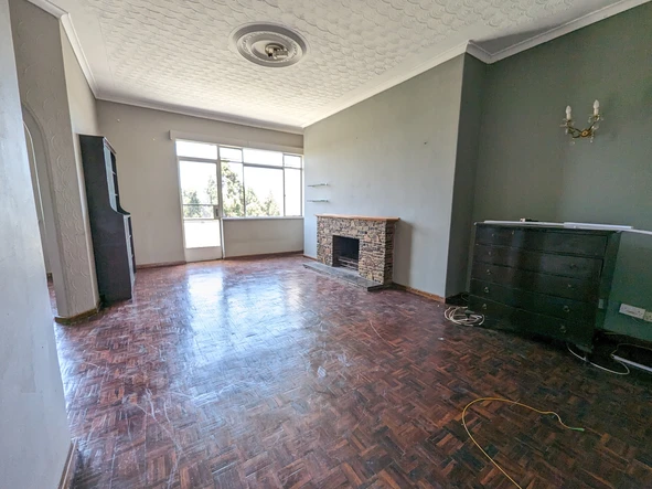 3 Bedroom Flat & Apartment