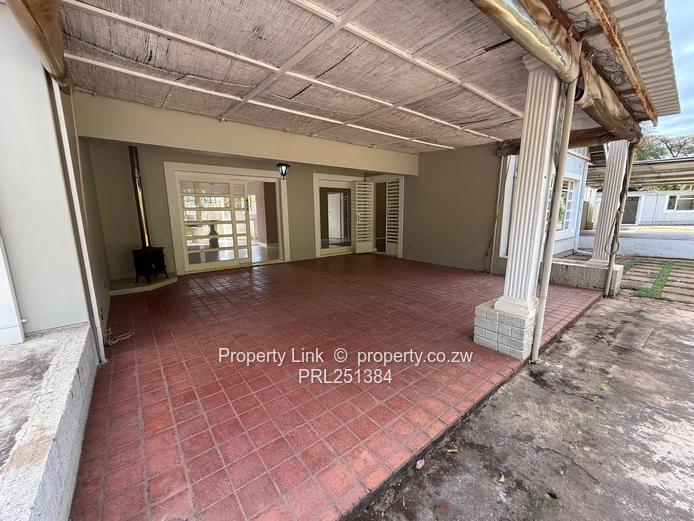 PRIME 4677m²  RIDGEWAY SOUTH LOCATION