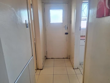 Flat & Apartment