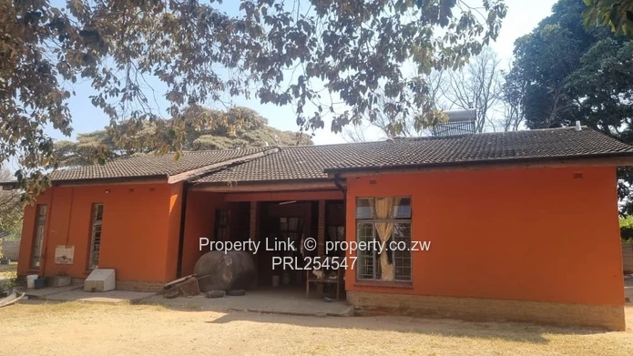 Conveniently Located Property Near Cleveland Road