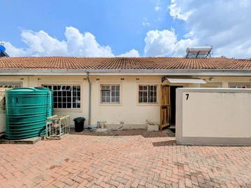 2 Bedroom Garden Flat