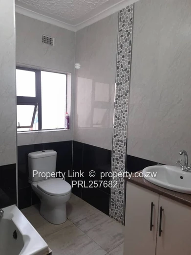 4-Bed Townhouse Unit in Bluff Hill Housing Complex