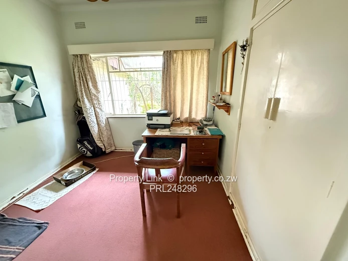 Unfurnished 4-Bed House with Pool Available Immediately