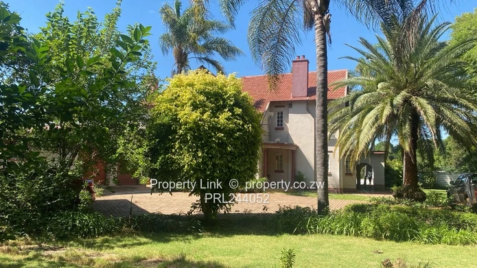 Commercial / Residential Opportunity In Suburbs