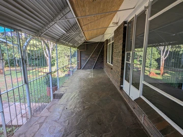 2 Bedroom Garden Flat