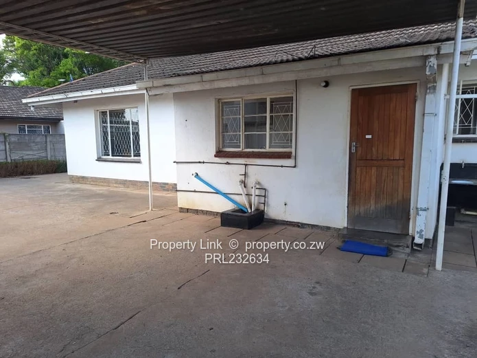 4 Bed Compact House - North of Samora Machel Ave