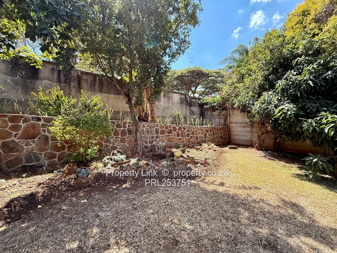 Modernized & Move-In Ready Cluster House For Sale