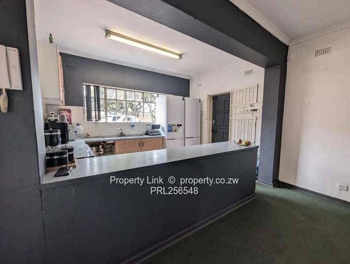 Conveniently Located Avondale Cluster Home