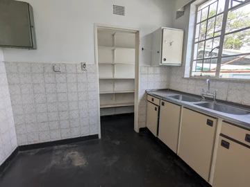 2 Bedroom Garden Flat