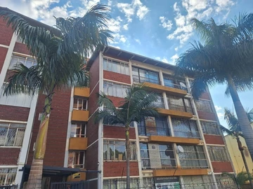 3 Bedroom Flat & Apartment