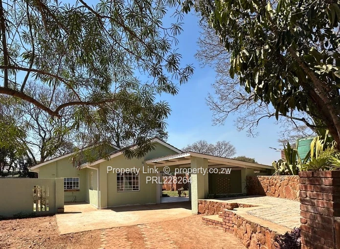 Rolf Valley - Ideal Location
