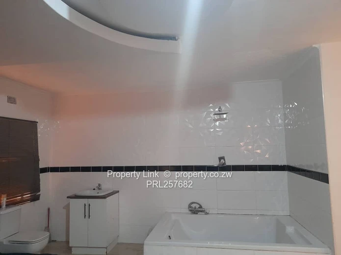 4-Bed Townhouse Unit in Bluff Hill Housing Complex