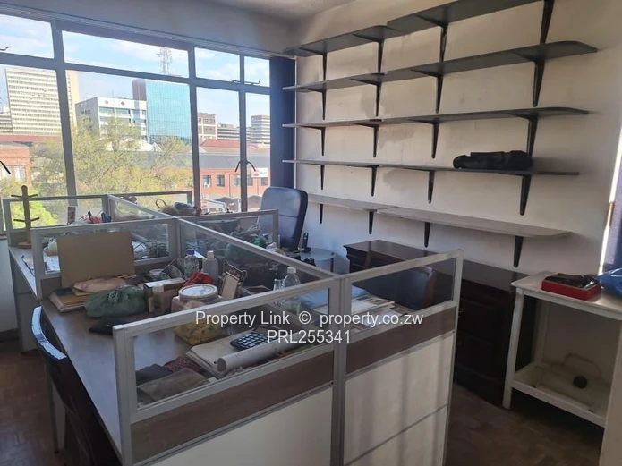 3 Bedroom Flat For Sale In The Avenues
