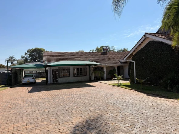 6 Bedroom House