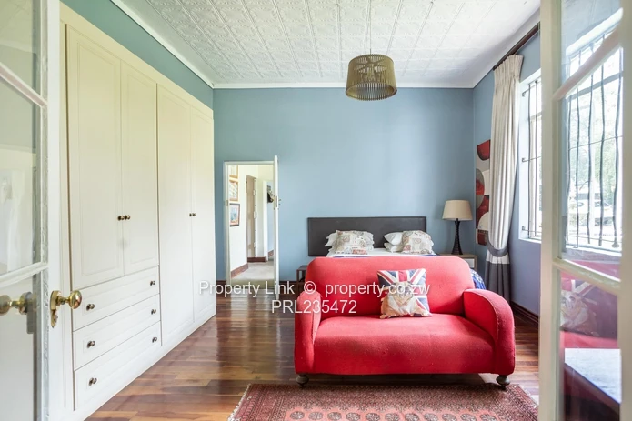 Absolutely Stunning Home Plus Cottage & Borehole (Sole Mandate)