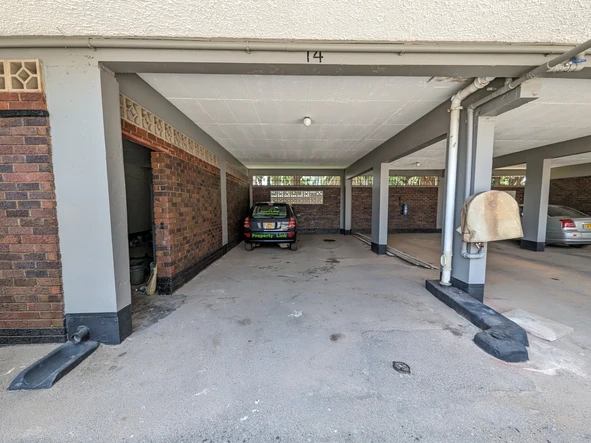 3 Bedroom Flat & Apartment
