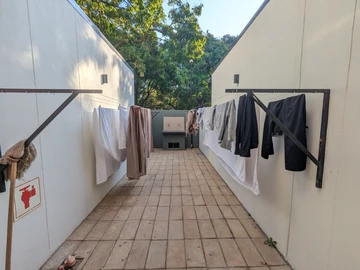 2 Bedroom Flat & Apartment
