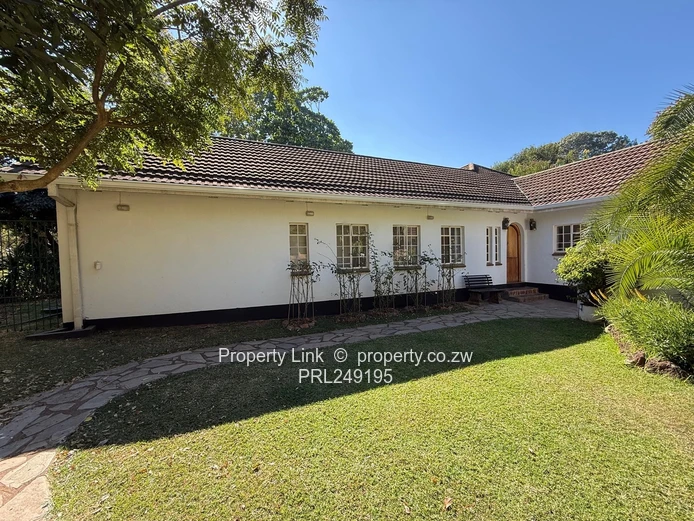 Prime Highlands Unfurnished House Available 1 July