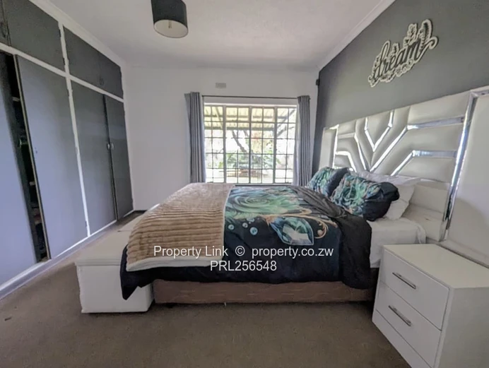 Conveniently Located Avondale Cluster Home