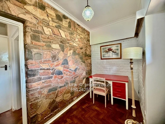 Rolf Valley - Super Convenient Location