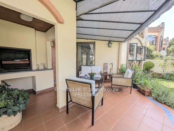 Double Storey Townhouse In Wonderful Complex